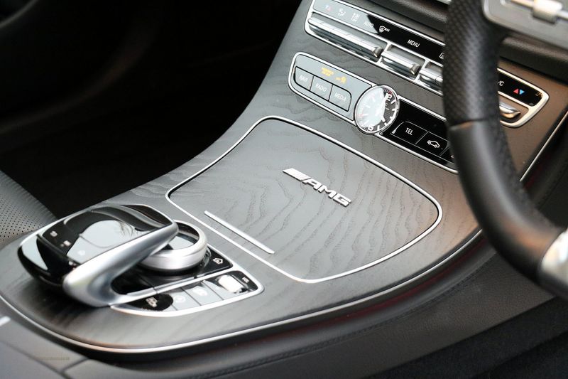 Mercedes E63 AMG V8 Biturbo