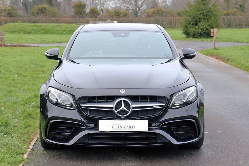 Mercedes E63 AMG V8 Biturbo