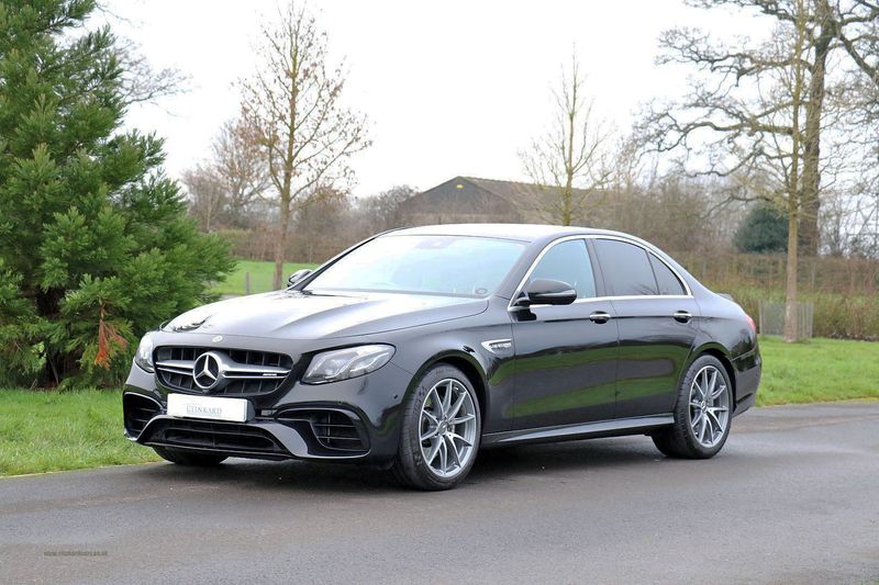 Mercedes E63 AMG V8 Biturbo