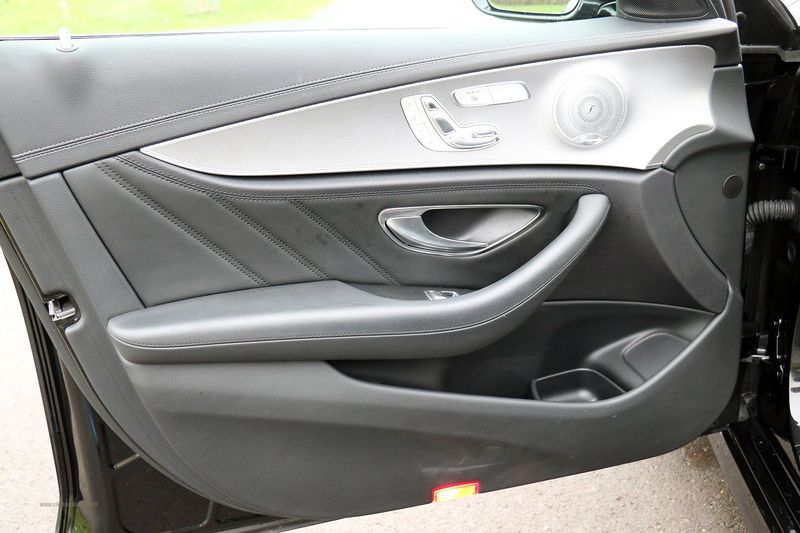 Mercedes E63 AMG V8 Biturbo