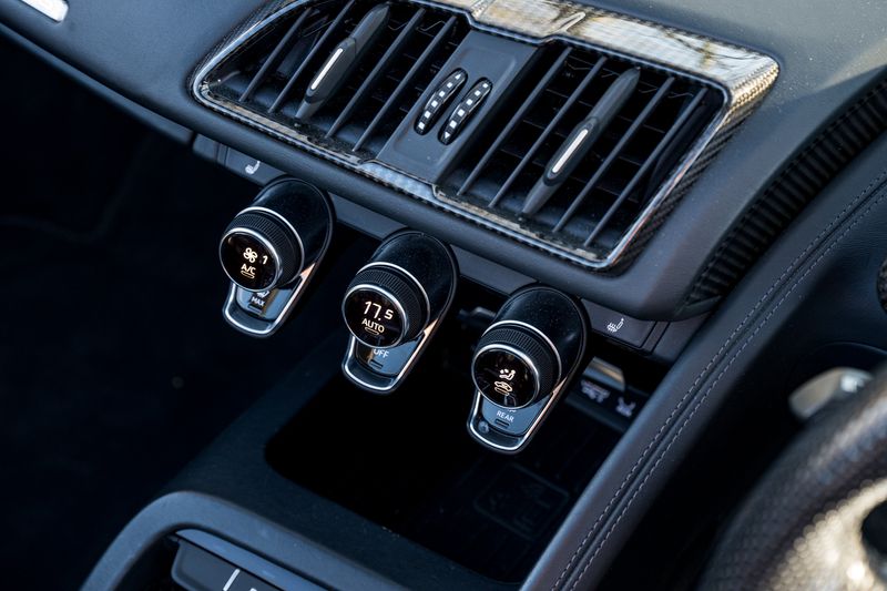 Audi R8 5.2 FSI V10 Spyder S Tronic Quattro