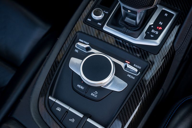 Audi R8 5.2 FSI V10 Spyder S Tronic Quattro