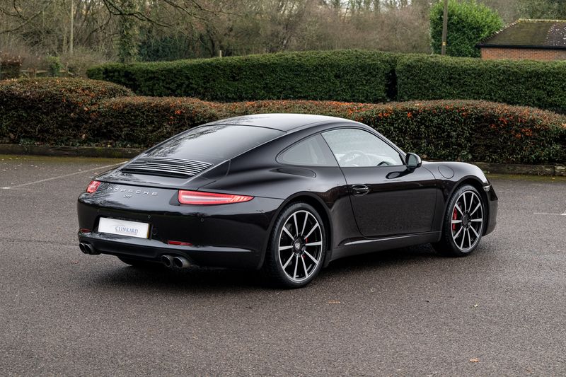 Porsche 911 (991) Carrera Coupe 3.4 PDK
