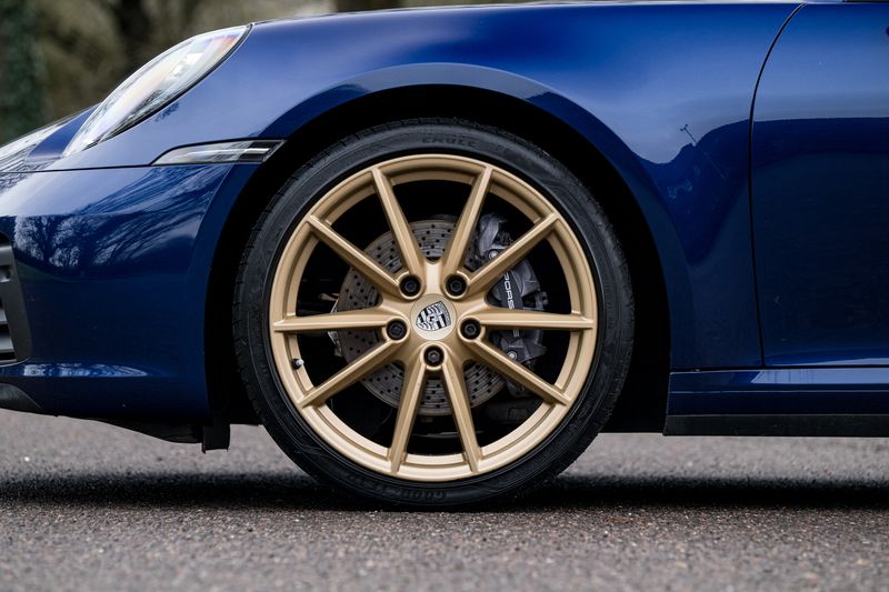 Porsche 911 (992)  Carrera PDK