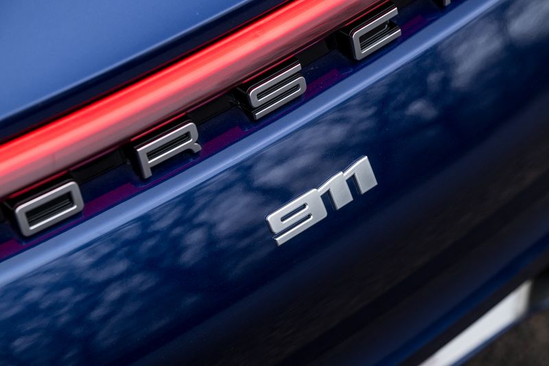 Porsche 911 (992)  Carrera PDK