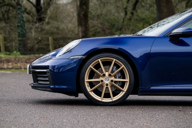 Porsche 911 (992)  Carrera PDK