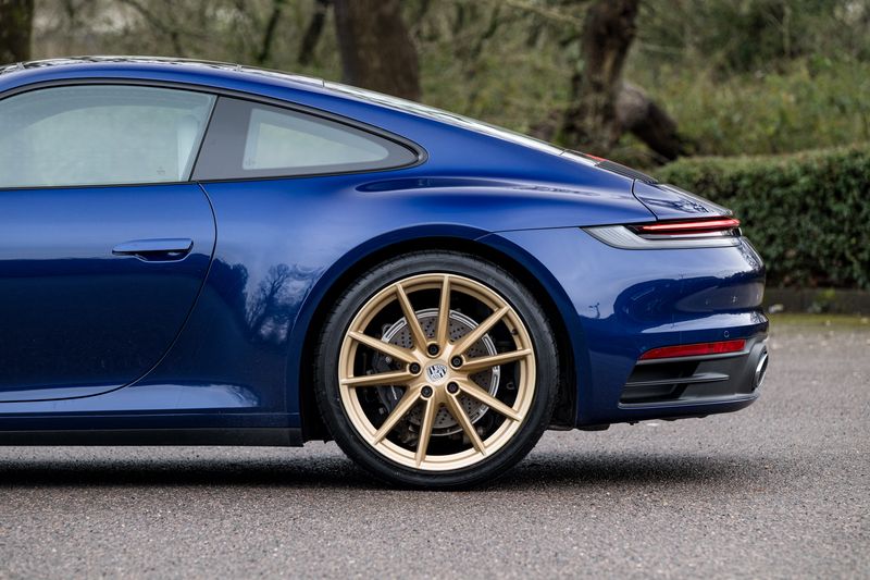 Porsche 911 (992)  Carrera PDK