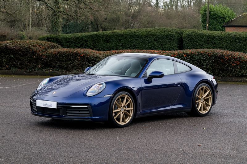 Porsche 911 (992)  Carrera PDK