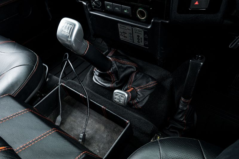 Land Rover Defender 90 2.2 TDCi XS Station Wagon Double Cab (1 Owner, 15,750 Miles)