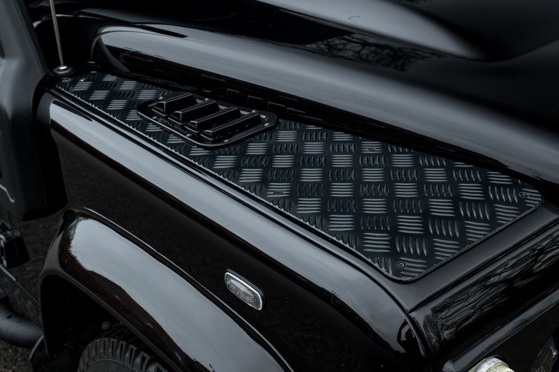 Land Rover Defender 90 2.2 TDCi XS Station Wagon Double Cab (1 Owner, 15,750 Miles)