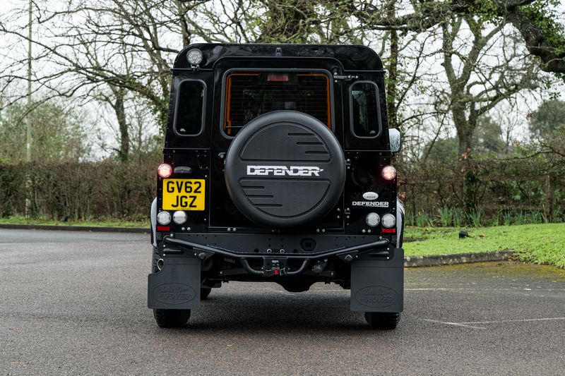 Land Rover Defender 90 2.2 TDCi XS Station Wagon Double Cab (1 Owner, 15,750 Miles)