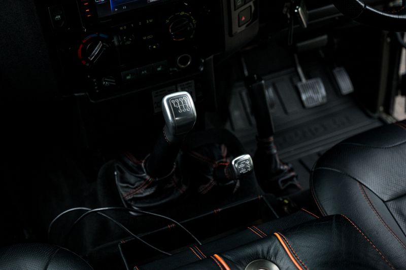 Land Rover Defender 90 2.2 TDCi XS Station Wagon Double Cab (1 Owner, 15,750 Miles)