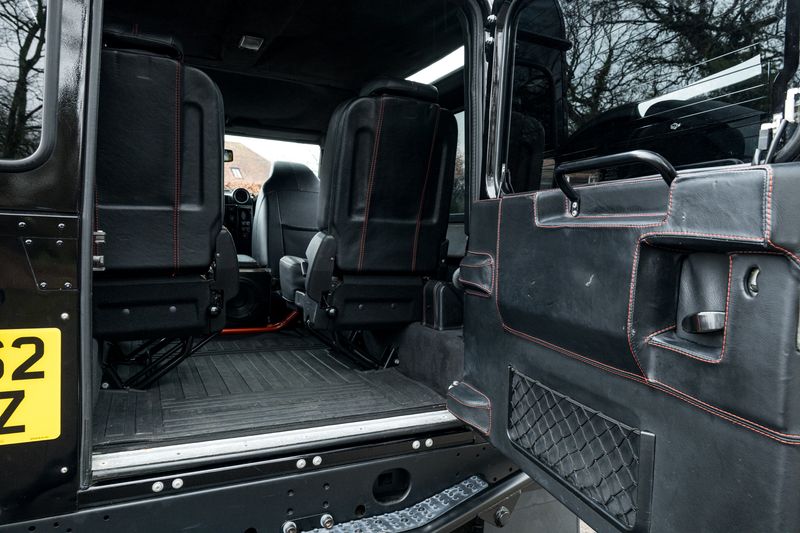 Land Rover Defender 90 2.2 TDCi XS Station Wagon Double Cab (1 Owner, 15,750 Miles)