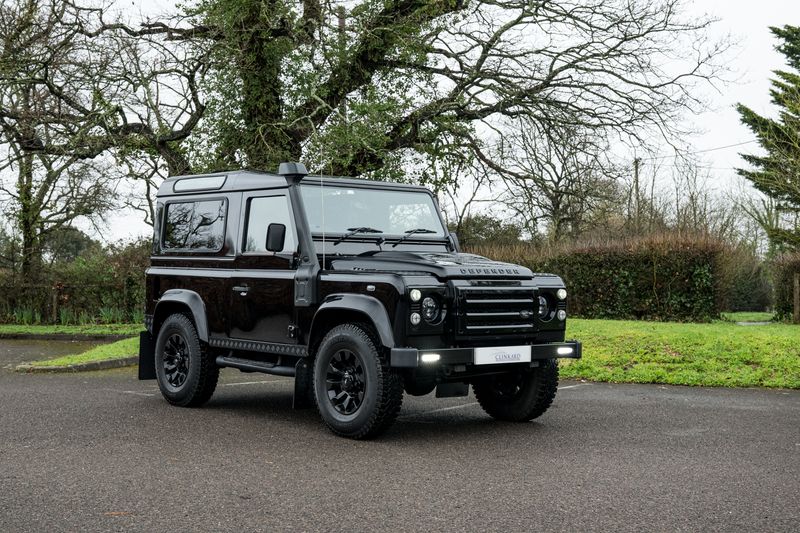 Land Rover Defender 90 2.2 TDCi XS Station Wagon Double Cab (1 Owner, 15,750 Miles)