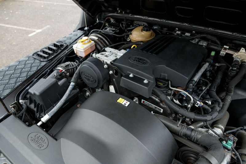 Land Rover Defender 90 2.2 TDCi XS Station Wagon Double Cab (1 Owner, 15,750 Miles)