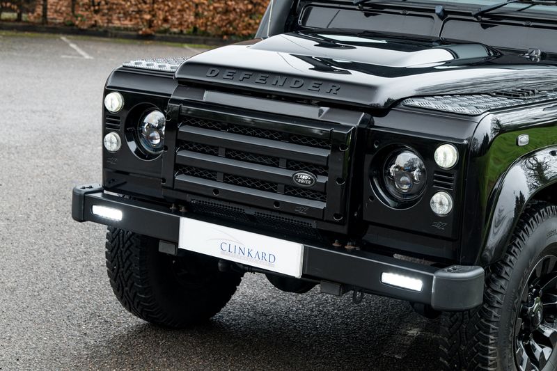 Land Rover Defender 90 2.2 TDCi XS Station Wagon Double Cab (1 Owner, 15,750 Miles)
