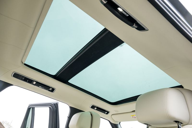 Range Rover 4.4 P530 V8 Autobiography SUV Petrol