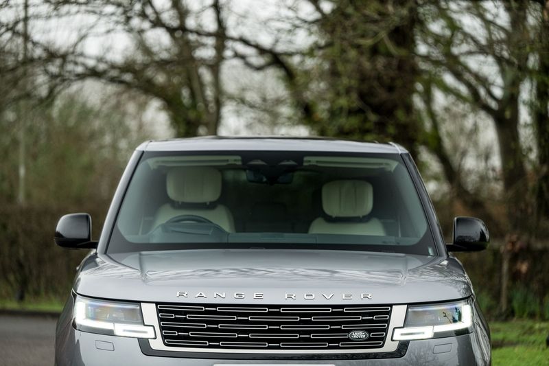 Range Rover 4.4 P530 V8 Autobiography SUV Petrol