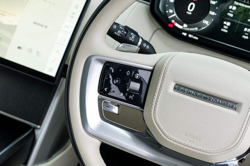 Range Rover 4.4 P530 V8 Autobiography SUV Petrol