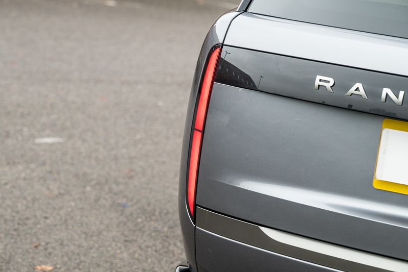 Range Rover 4.4 P530 V8 Autobiography SUV Petrol