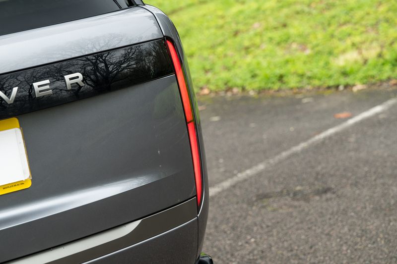 Range Rover 4.4 P530 V8 Autobiography SUV Petrol