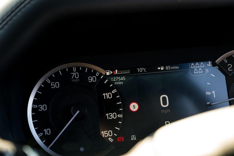 Land Rover Defender 110 D300 MHEV X-Dynamic HSE (7 Seats)