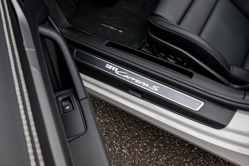 Porsche  911(992) Carrera S PDK  Cabriolet