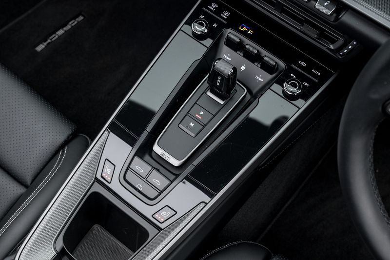 Porsche  911(992) Carrera S PDK  Cabriolet