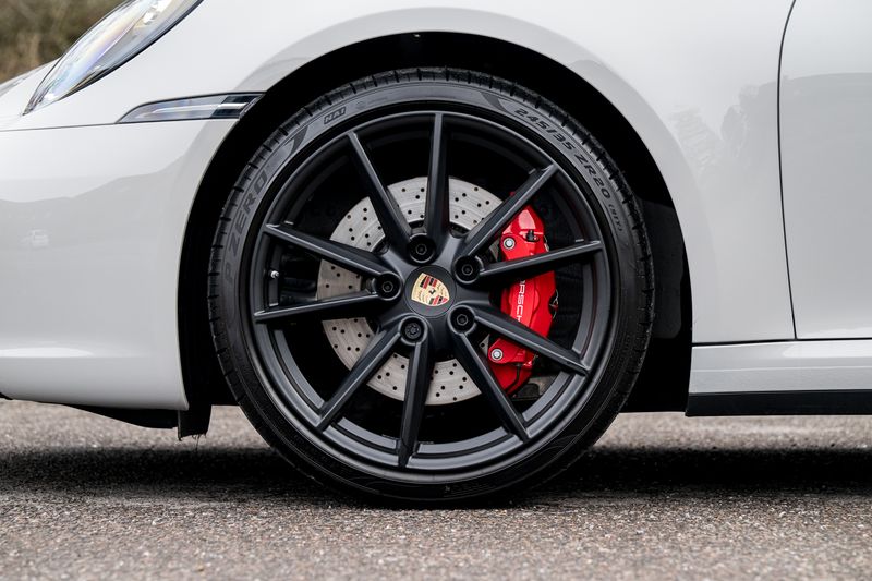 Porsche  911(992) Carrera S PDK  Cabriolet