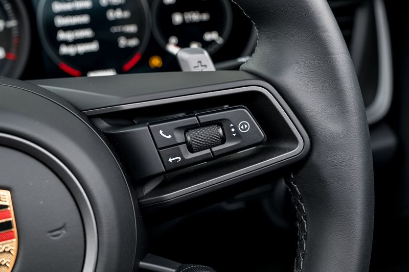 Porsche  911(992) Carrera S PDK  Cabriolet