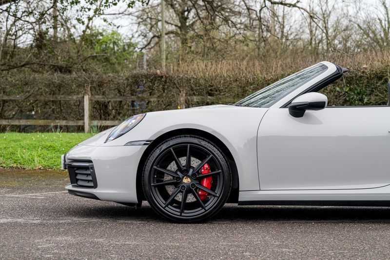 Porsche  911(992) Carrera S PDK  Cabriolet