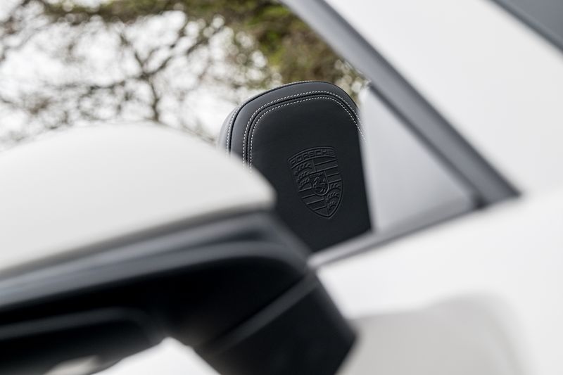 Porsche  911(992) Carrera S PDK  Cabriolet