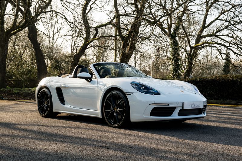 Porsche 718 Boxster 2.0T Convertible PDK