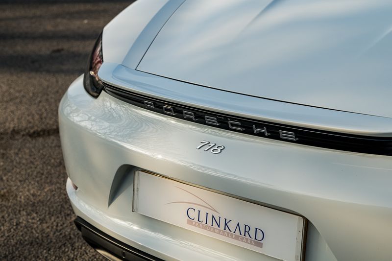 Porsche 718 Boxster 2.0T Convertible PDK