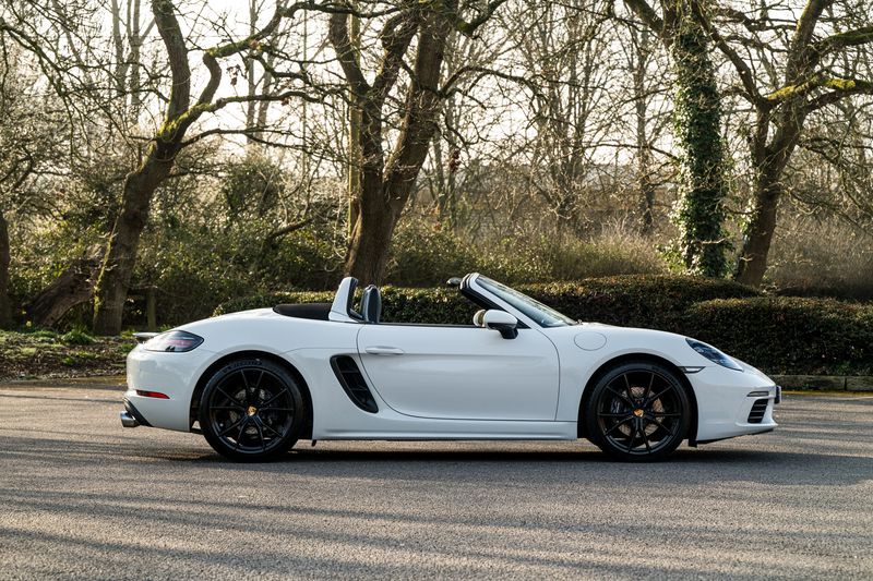 Porsche 718 Boxster 2.0T Convertible PDK
