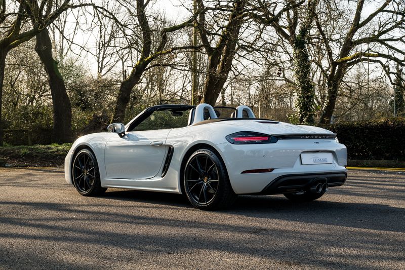 Porsche 718 Boxster 2.0T Convertible PDK