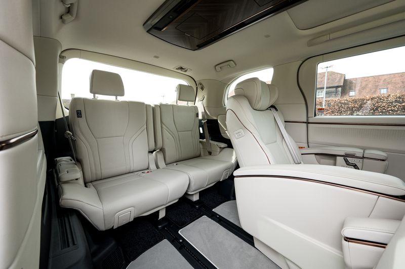 Lexus LM 2.5 350h E-CVT AWD 7 Seat *VAT QUALIFYING*