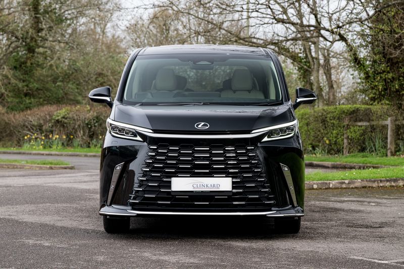 Lexus LM 2.5 350h E-CVT AWD 7 Seat *VAT QUALIFYING*