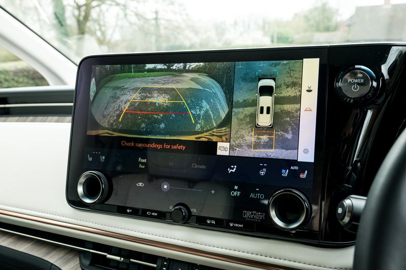 Lexus LM 2.5 350h E-CVT AWD 7 Seat *VAT QUALIFYING*