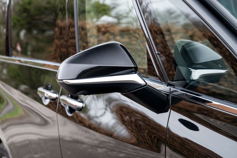 Lexus LM 2.5 350h E-CVT AWD 7 Seat *VAT QUALIFYING*