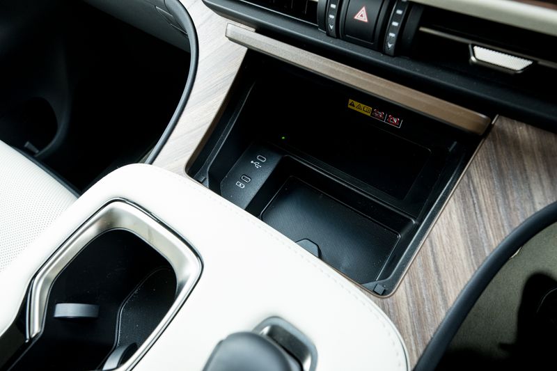 Lexus LM 2.5 350h E-CVT AWD 7 Seat *VAT QUALIFYING*