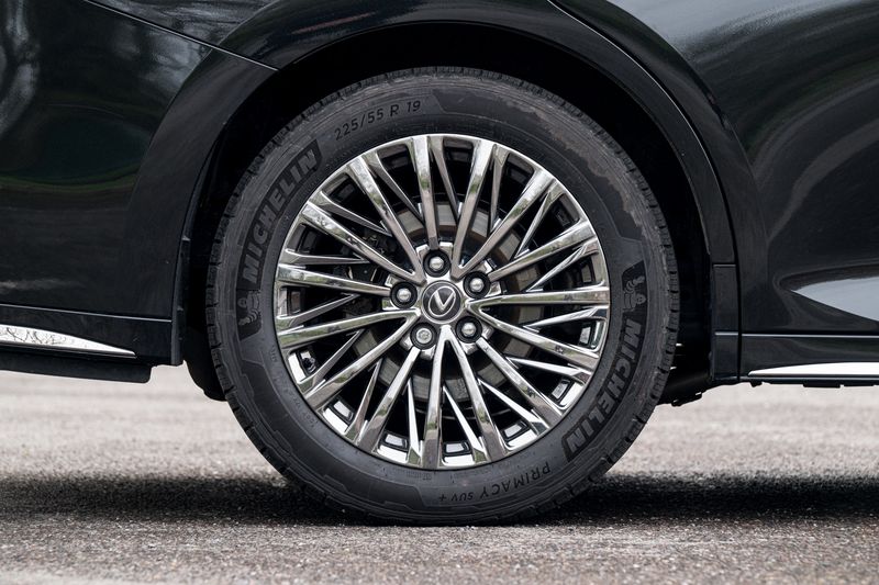 Lexus LM 2.5 350h E-CVT AWD 7 Seat *VAT QUALIFYING*