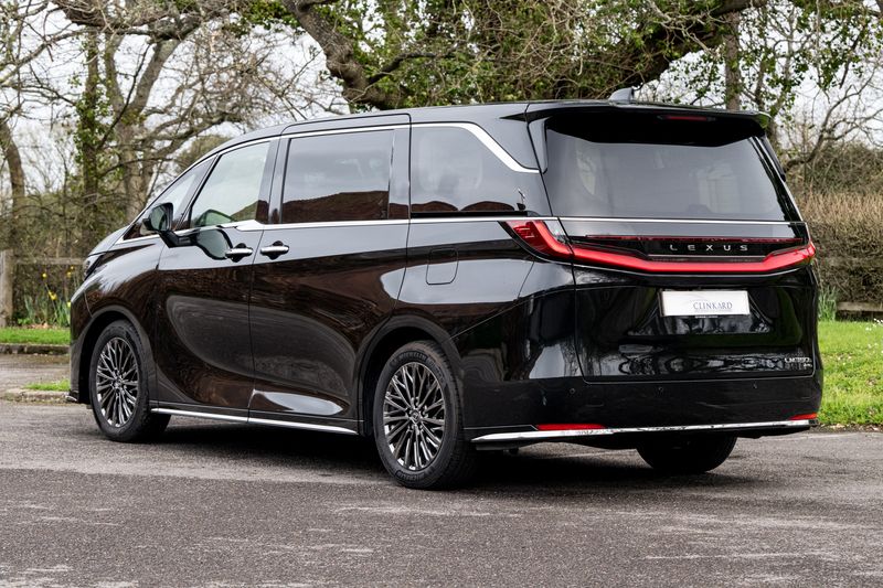 Lexus LM 2.5 350h E-CVT AWD 7 Seat *VAT QUALIFYING*