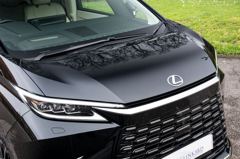 Lexus LM 2.5 350h E-CVT AWD 7 Seat *VAT QUALIFYING*