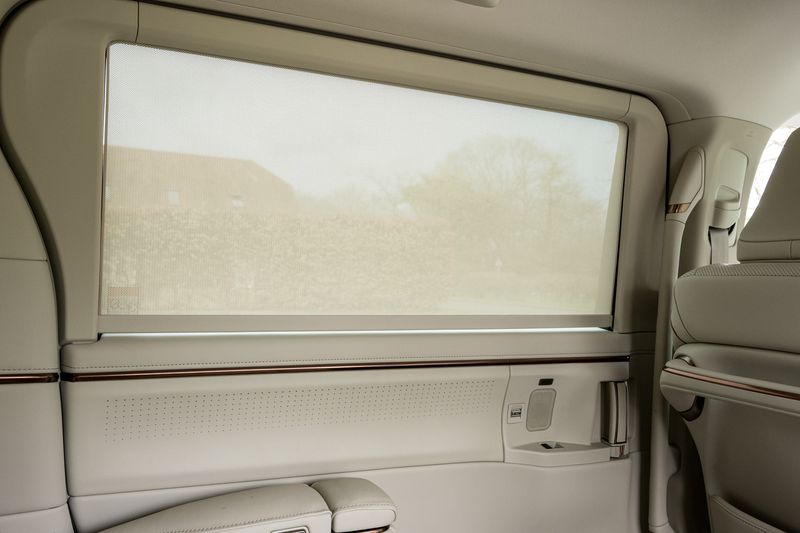 Lexus LM 2.5 350h E-CVT AWD 7 Seat *VAT QUALIFYING*