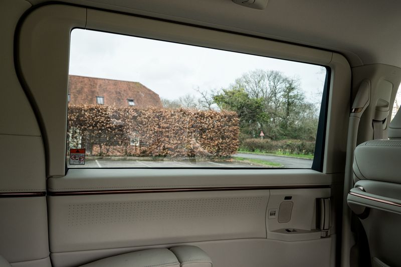 Lexus LM 2.5 350h E-CVT AWD 7 Seat *VAT QUALIFYING*