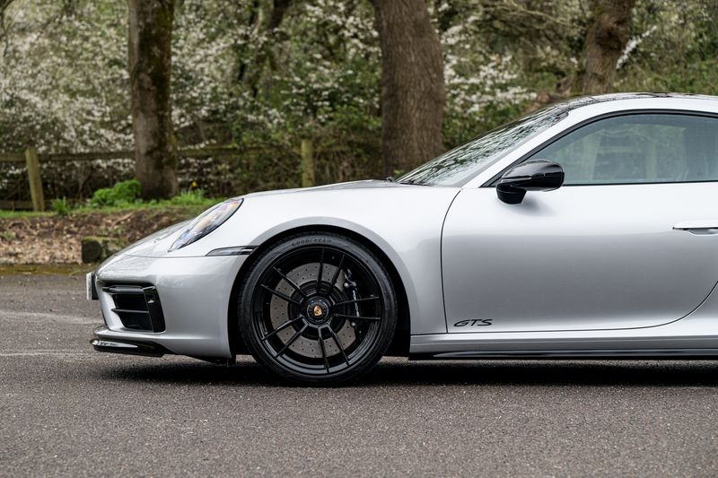 Porsche 911 (992) GTS Coupe PDK
