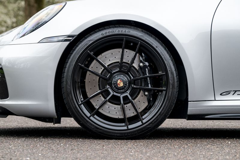 Porsche 911 (992) GTS Coupe PDK