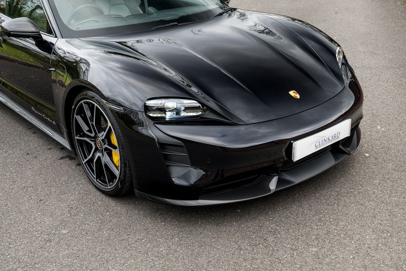Porsche Taycan Performance Plus 93.4kWh Turbo S Sport Turismo