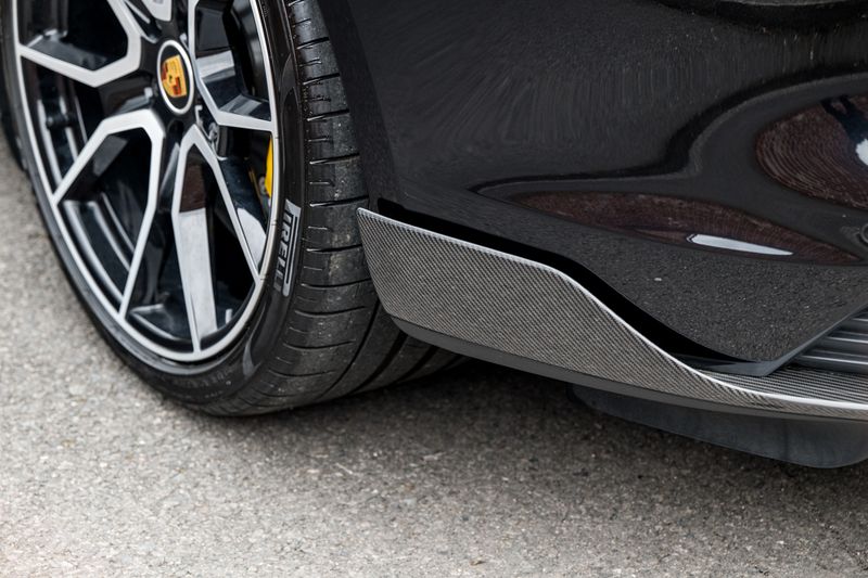 Porsche Taycan Performance Plus 93.4kWh Turbo S Sport Turismo